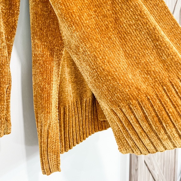 COPY - Loft Chenille Cardigan - Picture 2 of 2